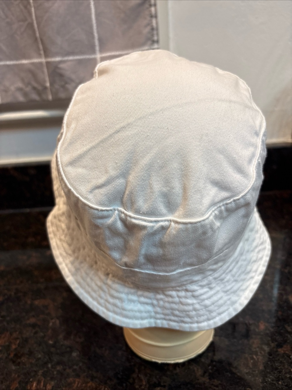 Polo by Ralph Lauren White Bear Embroidered Bucket Hat - Picture 3 of 8
